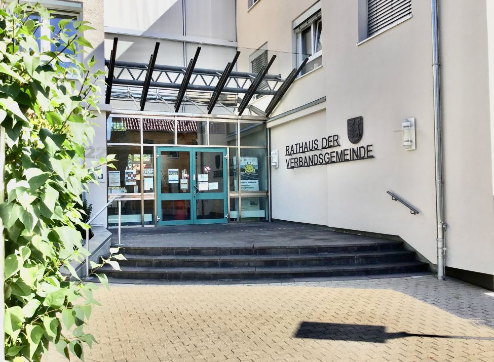 Zu sehen ist das Rathaus der Verbandsgemeinde